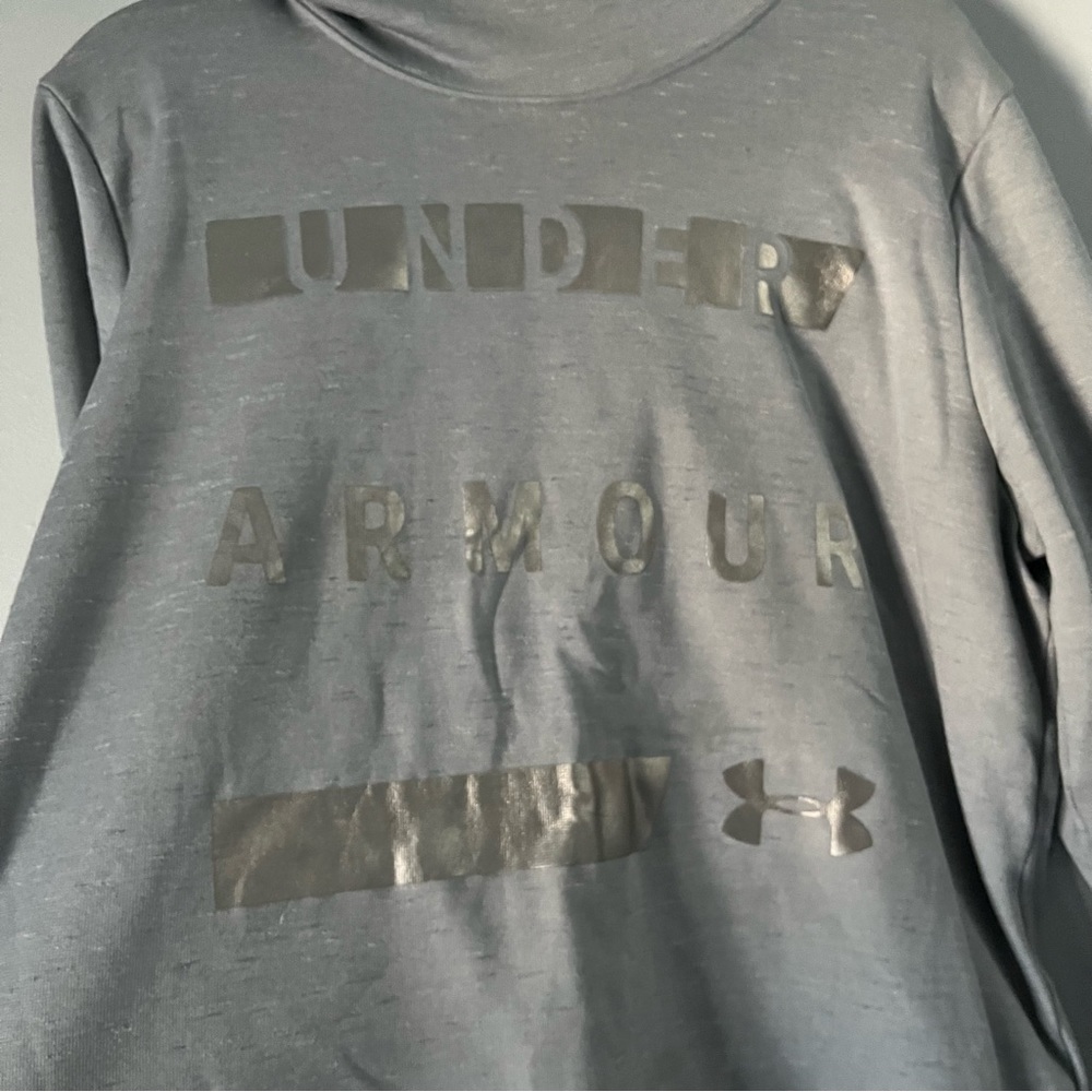 Under Armour women’s loose fit hoodie sweatshirt in gray size xl